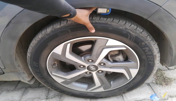 2018 Hyundai Creta SX (O) 1.6 PETROL, Petrol, Manual, 1,19,011 km, tyre