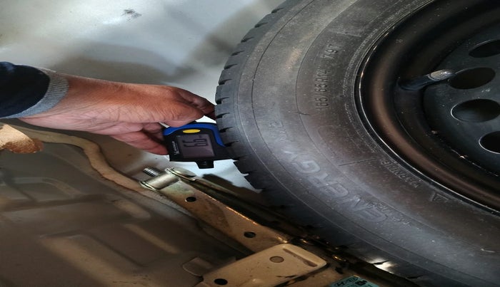 2016 Hyundai Grand i10 ASTA (O) AT 1.2 KAPPA VTVT, Petrol, Automatic, 94,200 km, tyre