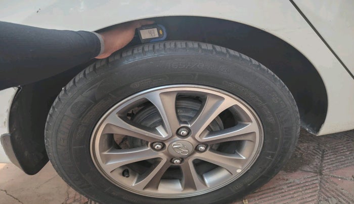 2016 Hyundai Grand i10 ASTA (O) AT 1.2 KAPPA VTVT, Petrol, Automatic, 94,200 km, tyre