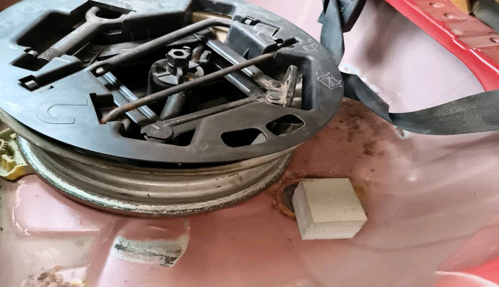 2011 Hyundai i10 ERA 1.1, Petrol, Manual, 67,775 km, tyre