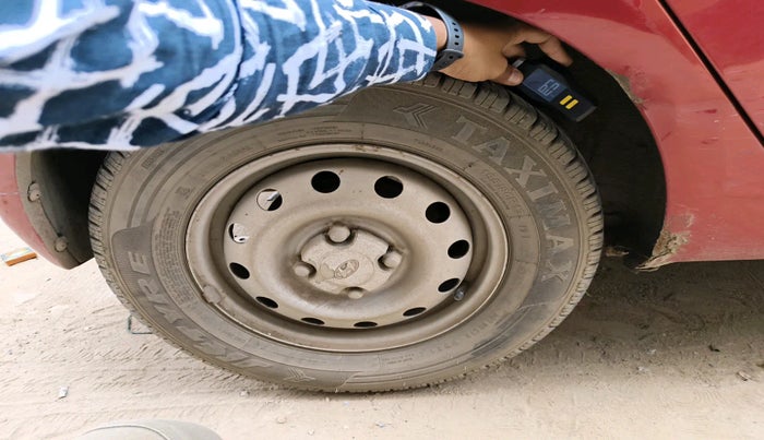 2011 Hyundai i10 ERA 1.1, Petrol, Manual, 67,775 km, tyre