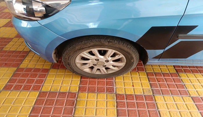 2017 Tata Tiago XZ PETROL, Petrol, Manual, 84,996 km, tyre