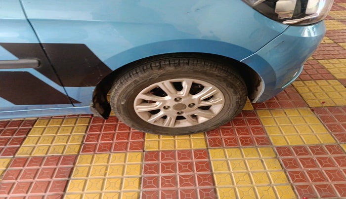2017 Tata Tiago XZ PETROL, Petrol, Manual, 84,996 km, tyre