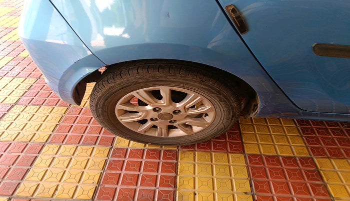 2017 Tata Tiago XZ PETROL, Petrol, Manual, 84,996 km, tyre