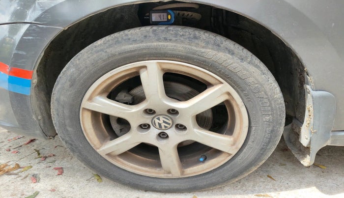 2014 Volkswagen Vento HIGHLINE DIESEL 1.6, Diesel, Manual, 93,827 km, tyre