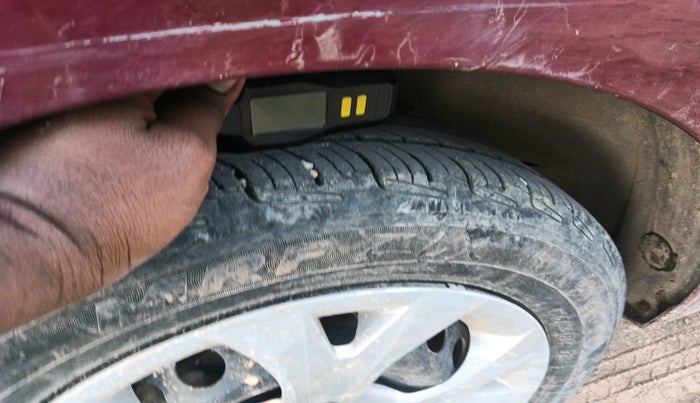 2015 Hyundai Grand i10 SPORTZ 1.2 KAPPA VTVT, Petrol, Manual, 1,20,038 km, tyre