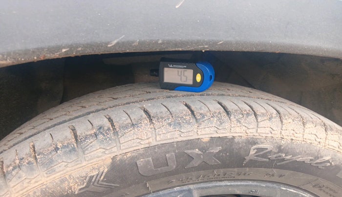 2016 Maruti Vitara Brezza VDI, Diesel, Manual, 1,86,120 km, tyre