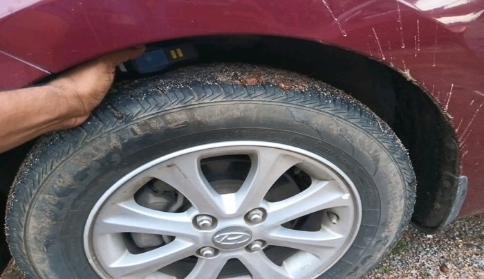 2015 Hyundai Grand i10 ASTA 1.2 KAPPA VTVT, Petrol, Manual, 1,54,680 km, tyre