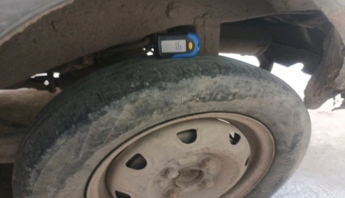 2010 Maruti Eeco 5 STR WITH A/C+HTR, Petrol, Manual, 1,22,030 km, tyre