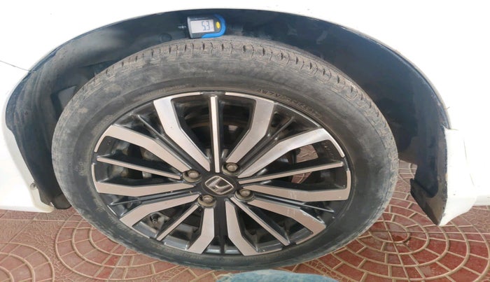 2015 Honda City 1.5L I-VTEC VX CVT, Petrol, Automatic, 75,268 km, tyre