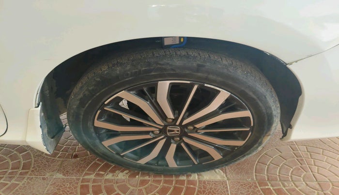 2015 Honda City 1.5L I-VTEC VX CVT, Petrol, Automatic, 75,268 km, tyre