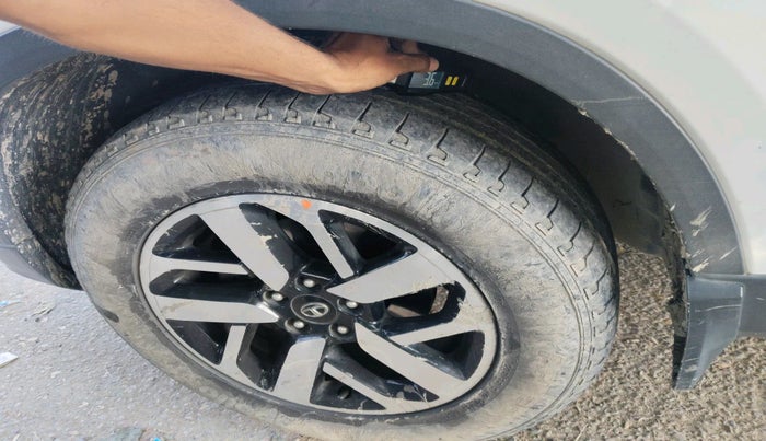 2021 Tata Harrier XZ PLUS 2.0L, Diesel, Manual, 65,490 km, tyre