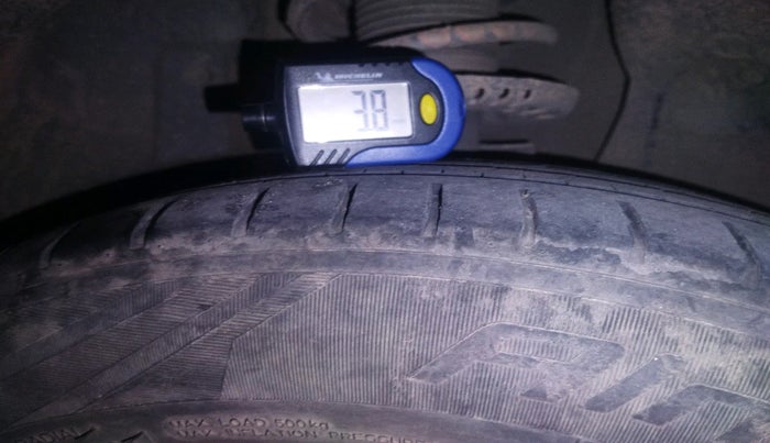 2016 Volkswagen Vento HIGHLINE 1.6 MPI, Petrol, Manual, 88,476 km, tyre