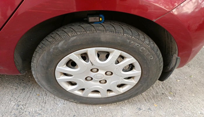 2010 Hyundai i20 MAGNA 1.2, Petrol, Manual, 83,890 km, tyre