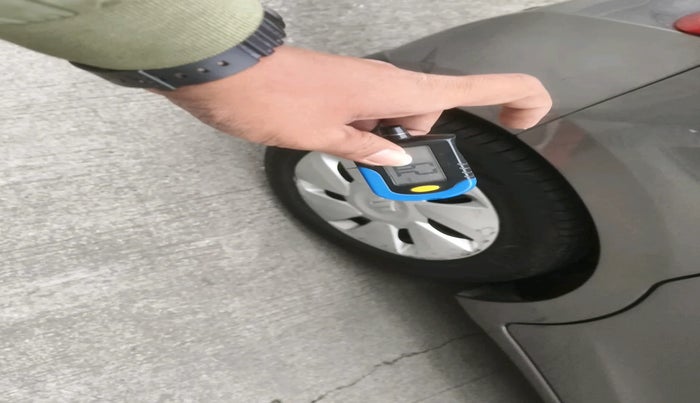 2015 Maruti Celerio VXI AMT, Petrol, Automatic, 47,864 km, tyre