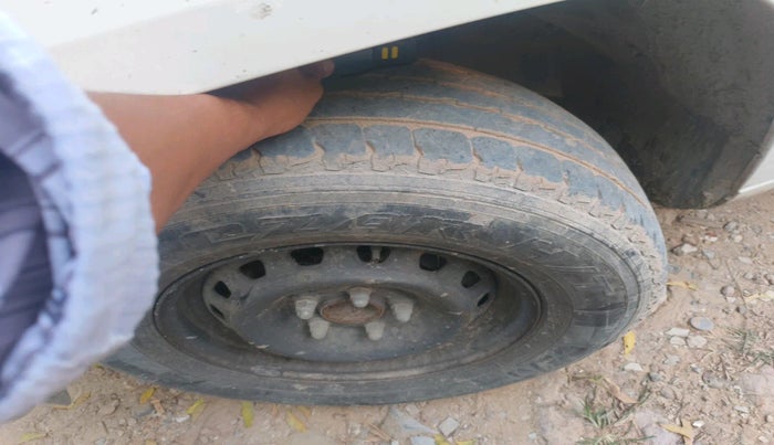 2019 Mahindra TUV300 T6 PLUS, Diesel, Manual, 33,098 km, tyre