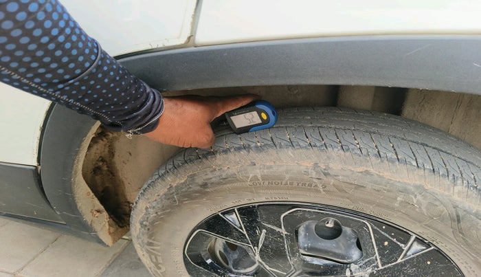 2024 Tata PUNCH ADVENTURE RHYTHM CNG, Petrol, Manual, 25,695 km, tyre