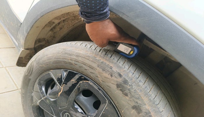 2024 Tata PUNCH ADVENTURE RHYTHM CNG, Petrol, Manual, 25,695 km, tyre