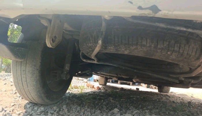 2015 Maruti Ertiga VXI CNG, Petrol, Manual, 1,62,320 km, tyre