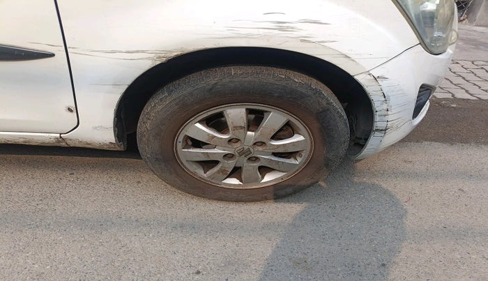 2016 Maruti Ritz ZXI, Petrol, Manual, 1,14,607 km, tyre