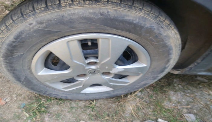 2017 Renault Kwid RXT 1.0 (O), Petrol, Manual, 98,932 km, tyre