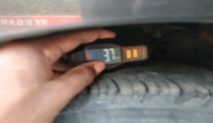 2022 Honda Amaze 1.2L I-VTEC VX CVT, Petrol, Automatic, 28,857 km, tyre