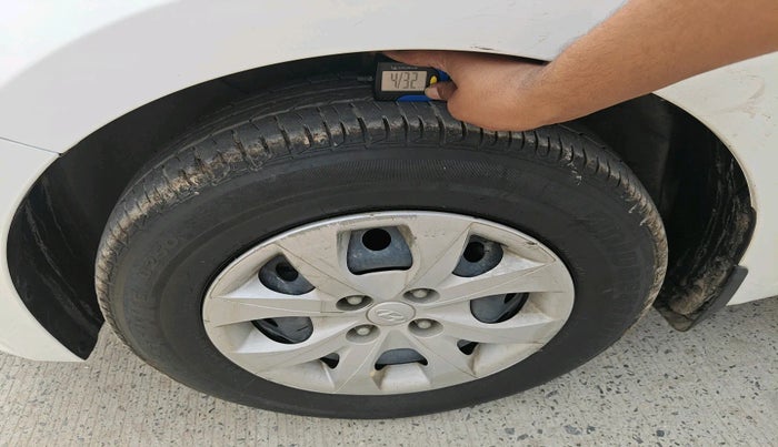 2015 Hyundai Elite i20 SPORTZ 1.2, Petrol, Manual, 64,720 km, tyre