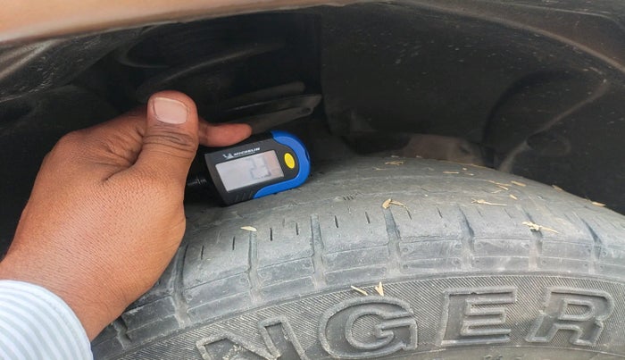 2013 Renault Duster 85 PS RXL DIESEL, Diesel, Manual, 81,764 km, tyre