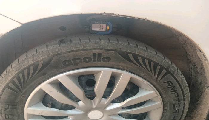 2016 Maruti Wagon R 1.0 VXI AMT, Petrol, Automatic, 50,779 km, tyre