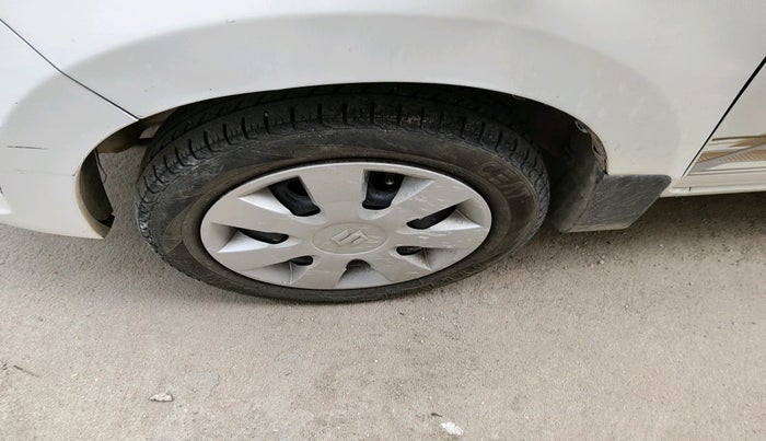 2016 Maruti Alto K10 VXI, Petrol, Manual, 66,884 km, tyre