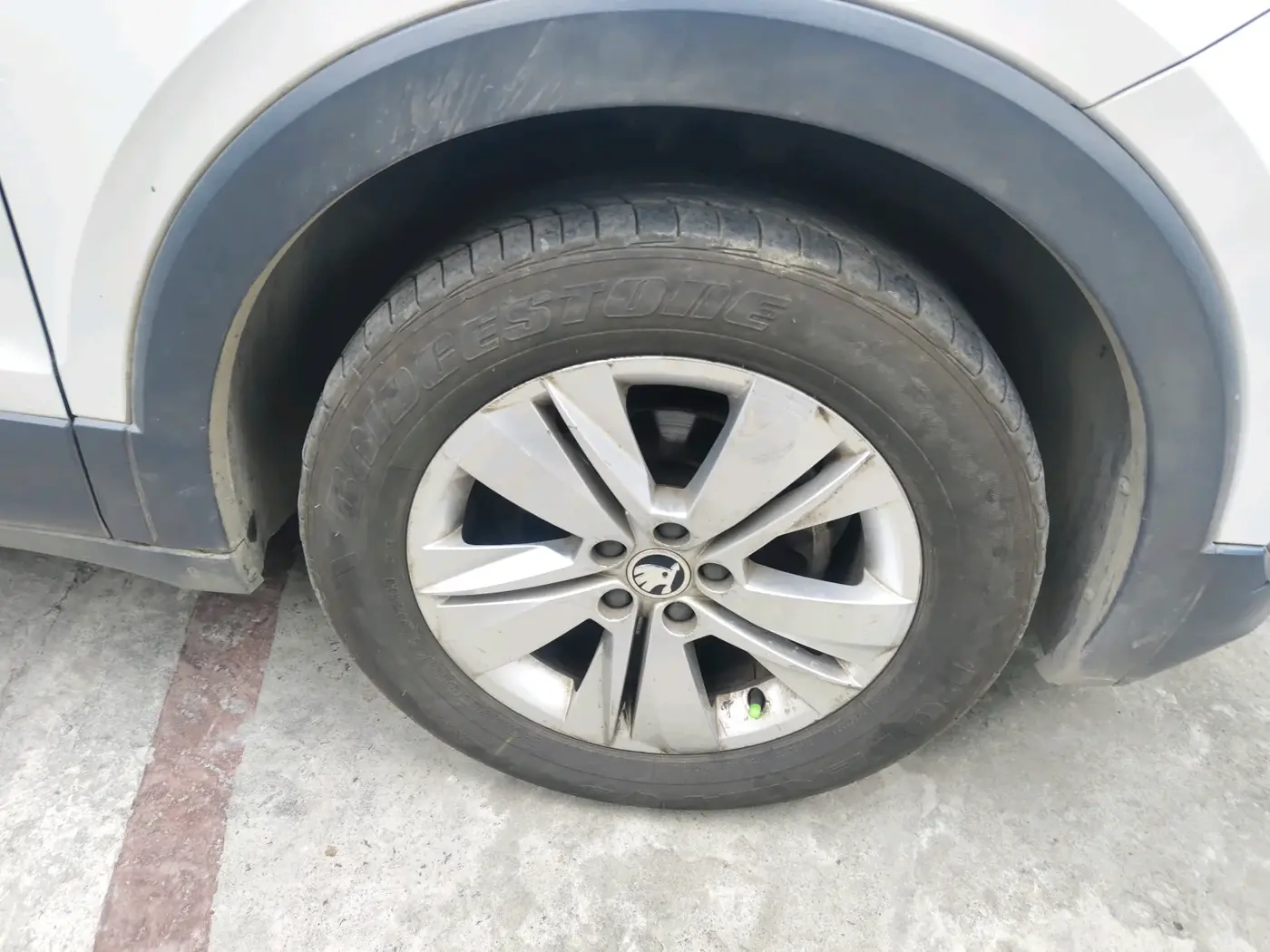 2023 Skoda KUSHAQ AMBITION 1.0L TSI MT, Petrol, Manual, 87,647 km, tyre