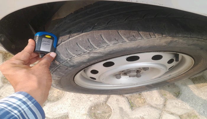 2011 Tata Indica Vista AURA QUADRAJET, Diesel, Manual, 1,36,818 km, tyre