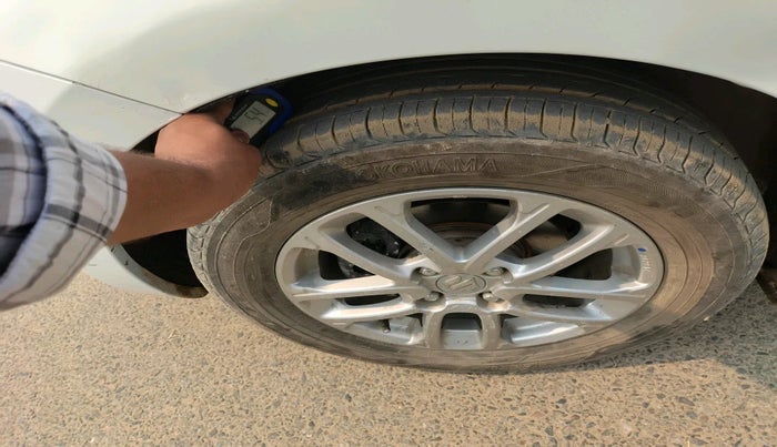 2022 Maruti Swift ZXI, Petrol, Manual, 57,637 km, tyre