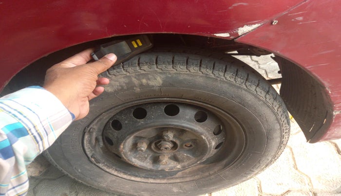 2012 Hyundai Eon D-LITE, Petrol, Manual, 75,190 km, tyre