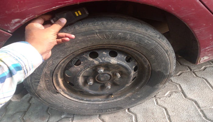 2012 Hyundai Eon D-LITE, Petrol, Manual, 75,190 km, tyre