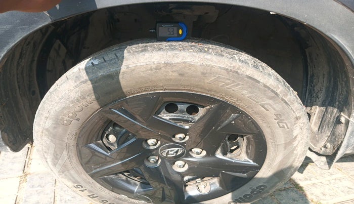 2023 Hyundai VENUE S(O) 1.2, Petrol, Manual, 17,370 km, tyre