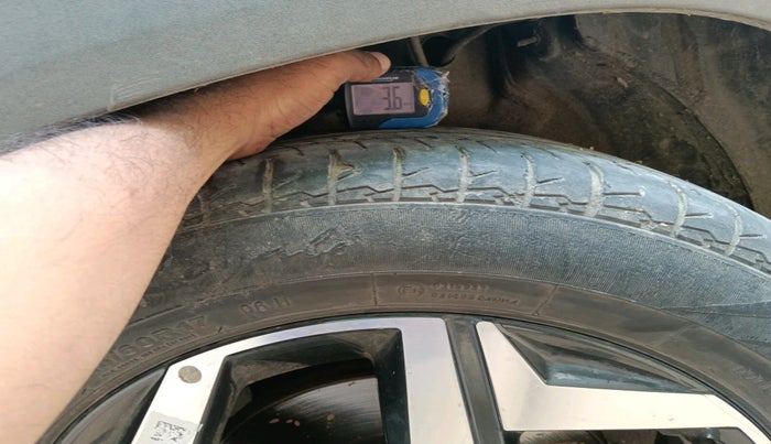 2021 Hyundai ALCAZAR PRESTIGE(O) 1.5 AT 7STR, Diesel, Automatic, 68,771 km, tyre