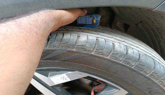 2021 Hyundai ALCAZAR PRESTIGE(O) 1.5 AT 7STR, Diesel, Automatic, 68,771 km, tyre