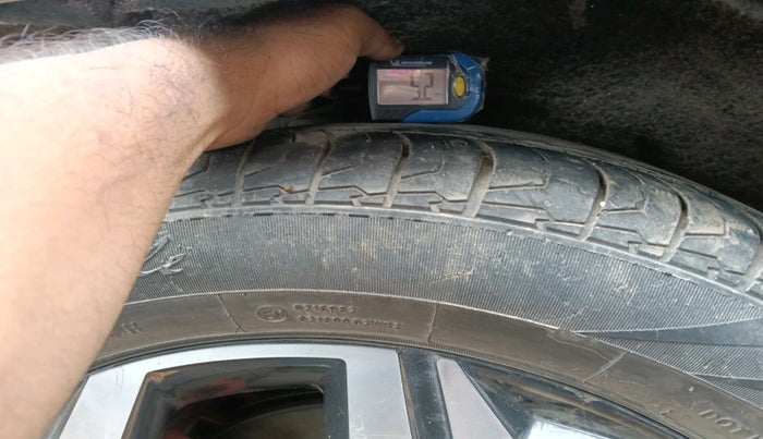 2021 Hyundai ALCAZAR PRESTIGE(O) 1.5 AT 7STR, Diesel, Automatic, 68,771 km, tyre