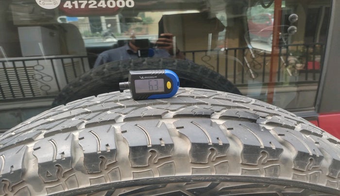 2021 Mahindra Thar LX PETROL HT 4WD AT, Petrol, Automatic, 18,898 km, tyre