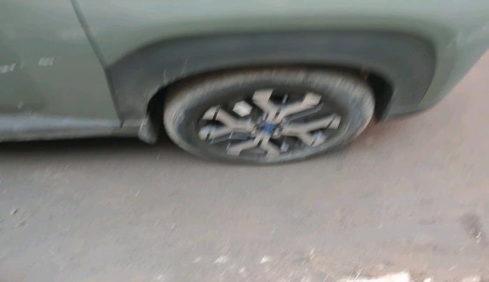 2023 Hyundai EXTER SX 1.2 AMT DUAL TONE, Petrol, Automatic, 4,035 km, tyre