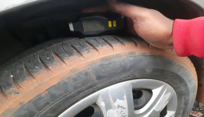 2010 Skoda Fabia AMBIENTE 1.2 MPI, Petrol, Manual, 78,587 km, tyre