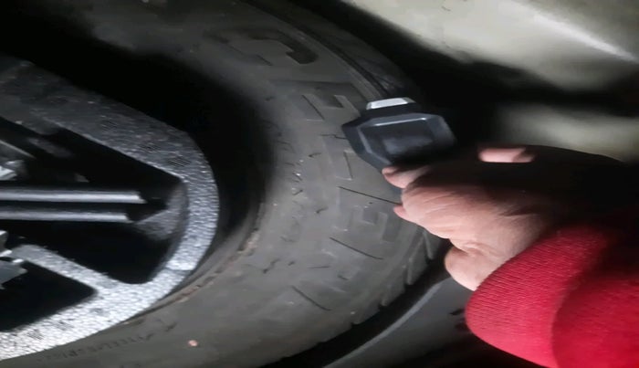 2010 Skoda Fabia AMBIENTE 1.2 MPI, Petrol, Manual, 78,587 km, tyre