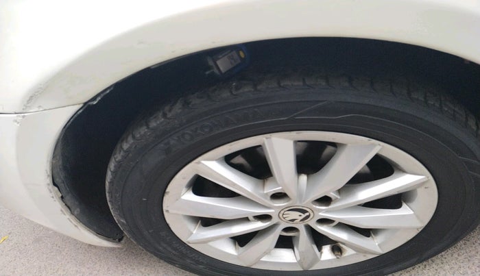 2013 Skoda Octavia ELEGANCE 2.0 TDI AT, Diesel, Automatic, 1,19,684 km, tyre