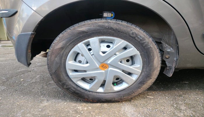 2021 Maruti New Wagon-R LXI CNG 1.0, Petrol, Manual, 64,500 km, tyre