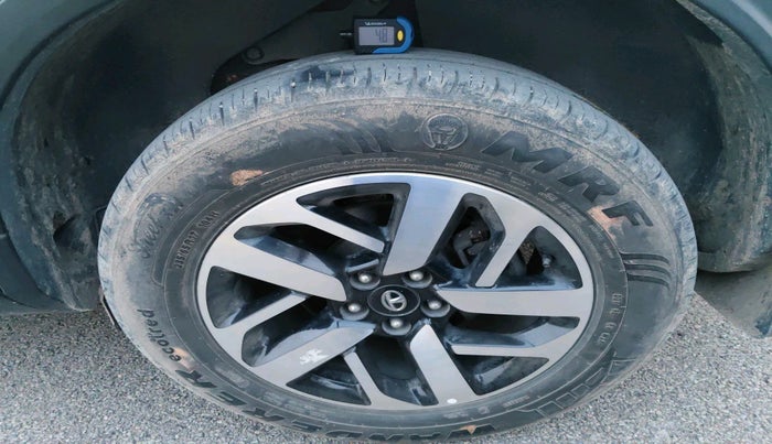 2023 Tata Harrier XZA PLUS 2.0L DUAL TONE, Diesel, Automatic, 61,365 km, tyre