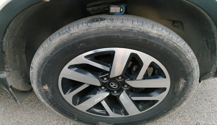 2023 Tata Harrier XZA PLUS 2.0L DUAL TONE, Diesel, Automatic, 61,365 km, tyre