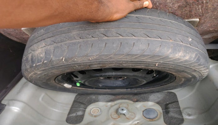 2011 Hyundai i20 ASTA 1.2, Petrol, Manual, 98,655 km, tyre