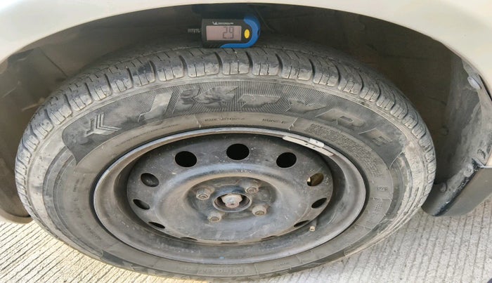 2011 Maruti Ritz VXI, Petrol, Manual, 55,553 km, tyre