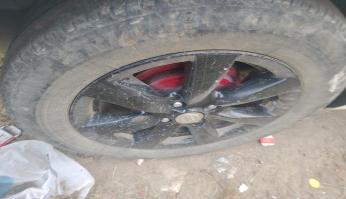 2013 Nissan Sunny XV DIESEL, Diesel, Manual, 76,249 km, tyre